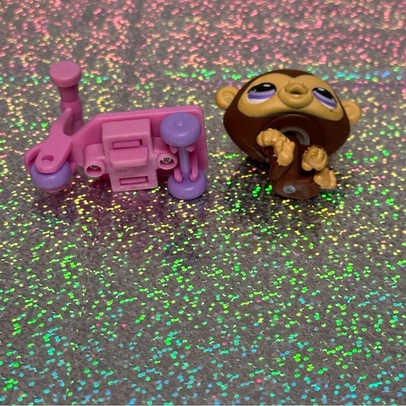 Littlest Pet Shop LPS Hasbro Monkey Scooter - Picture 6 of 6